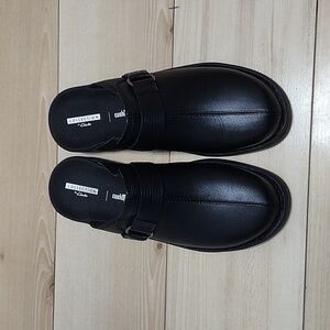 Black leather Clark's patty Lorene